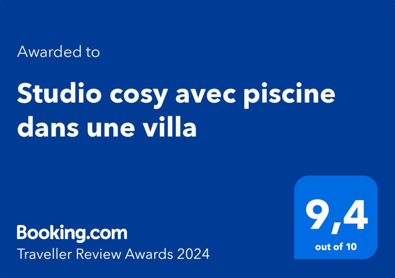 Studio Cosy Avec Piscine Dans Une Villa Saint-Denis Exteriér fotografie